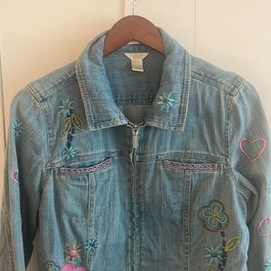 Vintage Floral Embroidered Denim Jacket with Zipper Closure
